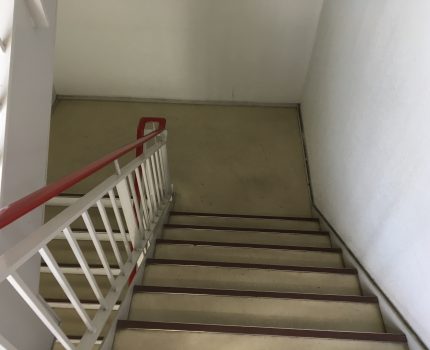 マンションリフォーム 階段・廊下2